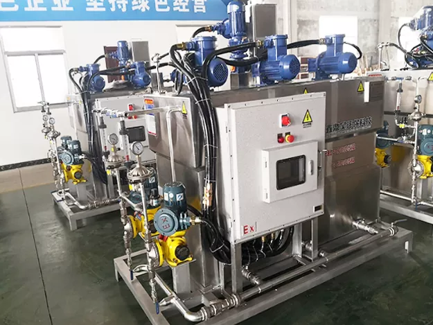 كيف يمكن لآلة الجرعات الأوتوماتيكية CNC القابلة للتعديل في الوقت الحقيقي تحسين الإنتاج الصناعي الديناميكي